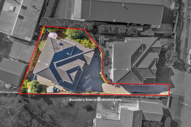 2/10 Worcester Road Meadowbank_24