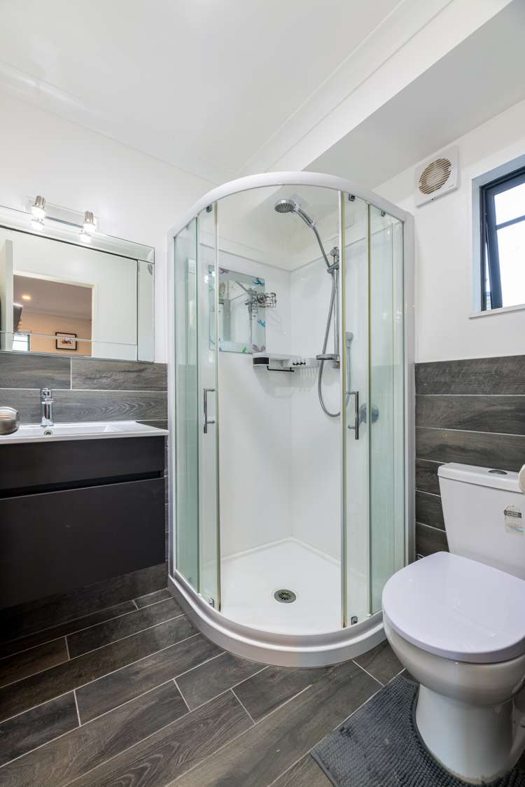 11 Rosebay Rise Henderson_16