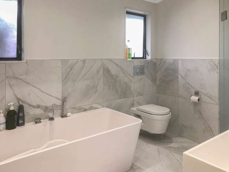 4 High Street Devonport_12