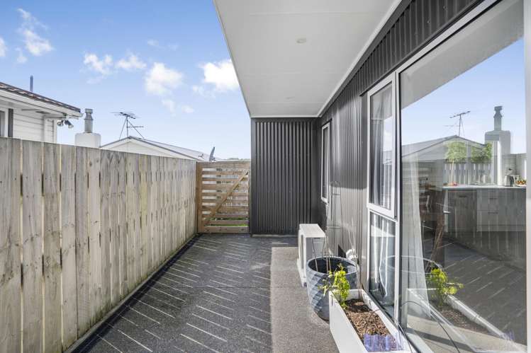 15A Tuki Street Titahi Bay_4