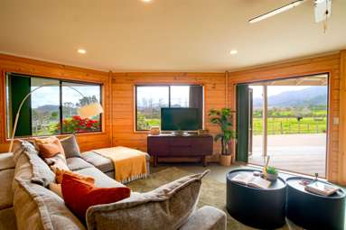 1175 Tiki Road_3