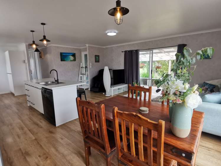 9 Whaka Road Maungaturoto_9