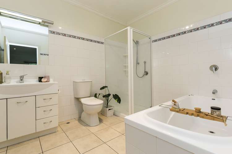 38 Futuna Close Karori_9