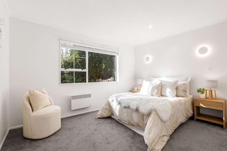 12A Bell Street Tawa_13