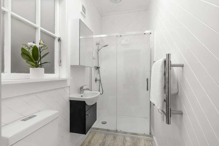 66 Eden Street Island Bay_13