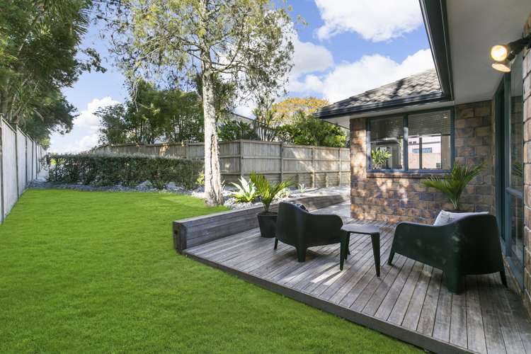 53 Simpson Road Ranui_3