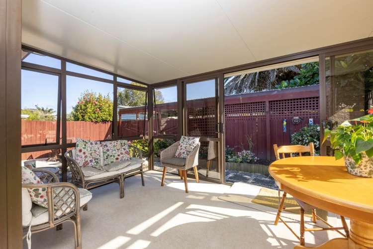 4/4074 Great North Road Glen Eden_8