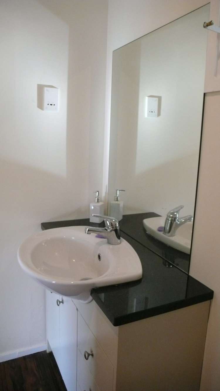 19 Coroglen Avenue Birkenhead_10