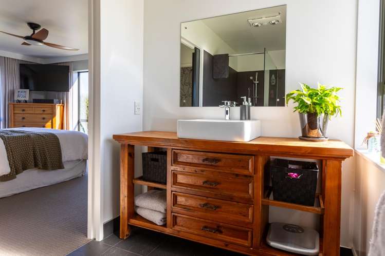 14 Centre Road Dannevirke_11