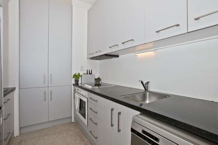 438/35 Hobson Street Auckland Central_3