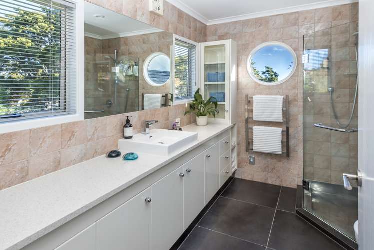 2 Pleasant Place Mellons Bay_15