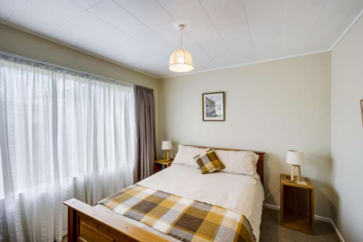 15 Southwark Avenue Tamatea_16