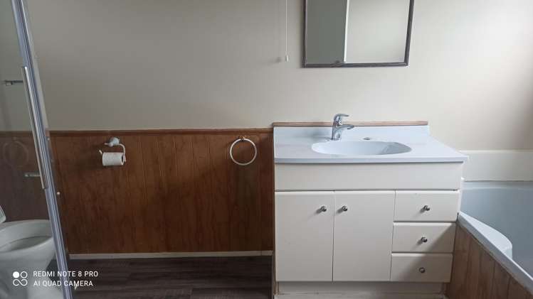 6 Lowestoft Street Balclutha_9