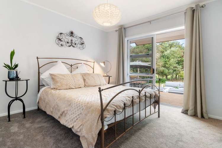 871 Glenbrook Road Kingseat_12