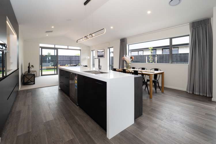 6 Strowan Avenue Elgin_6