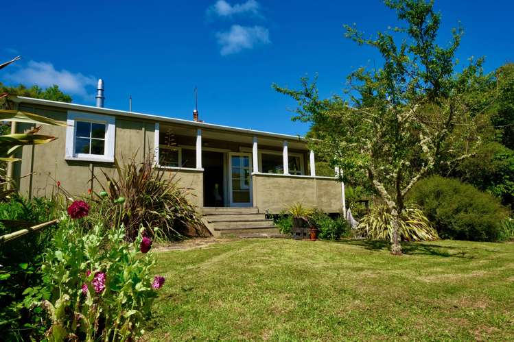 2574 State Highway 49 Ohakune_19
