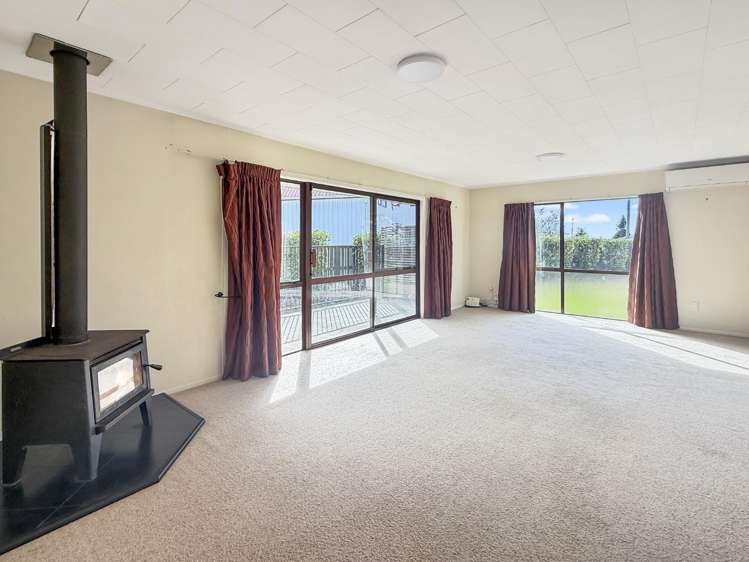 5 Freyberg Place 11139_3