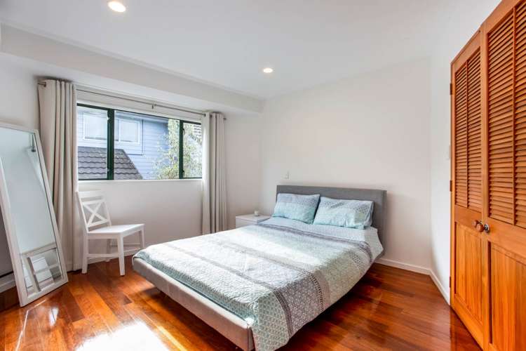 9 Highwood Grove Torbay_16