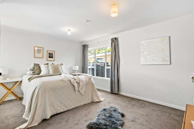 7 Tiroroa Avenue Te Atatu South_11