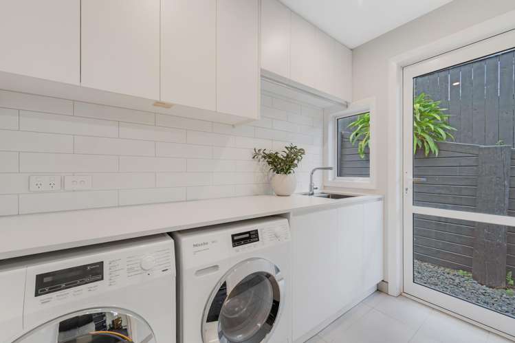 62 Armstrong Farm Drive East Tamaki Heights_24