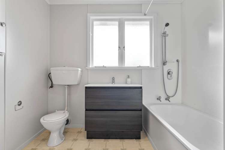 6 Clinton Avenue Te Atatu Peninsula_19