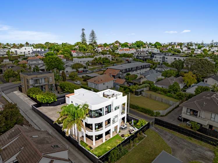 2/14 Hawera Road Kohimarama_22