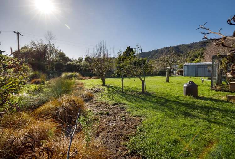 10 Phillips Road Ngakuta Bay_14