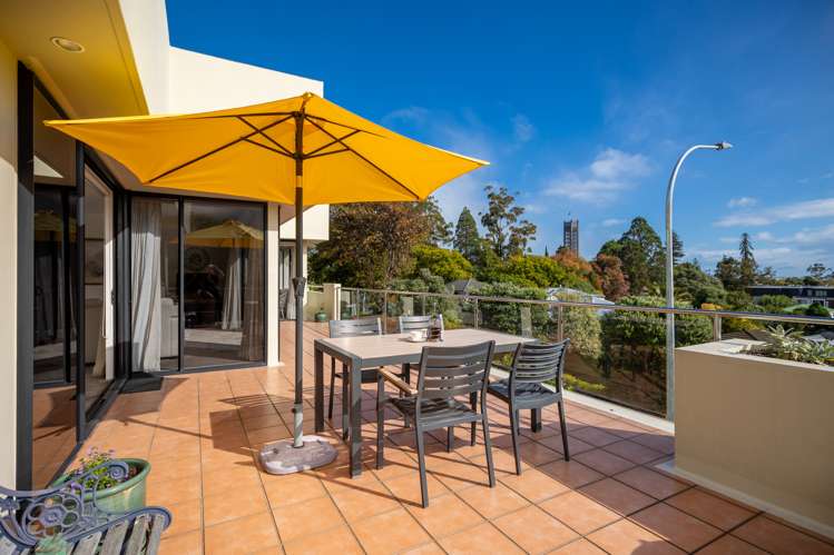 2/27 Shelbourne Street Nelson City_4