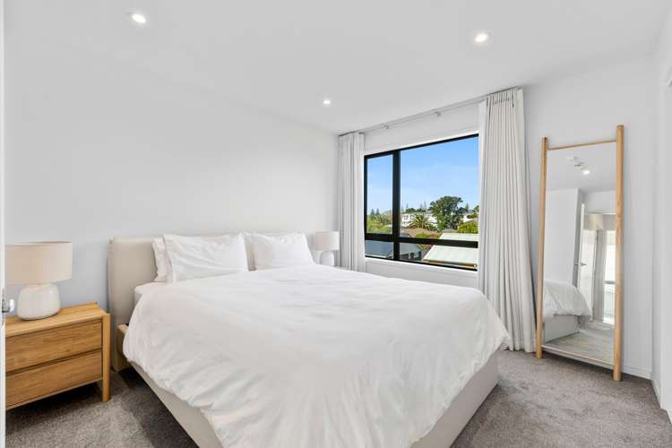 2/35 Centreway Road Orewa_8