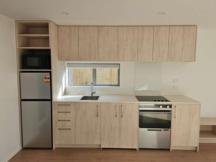  206/87 Marine Parade New Brighton_15