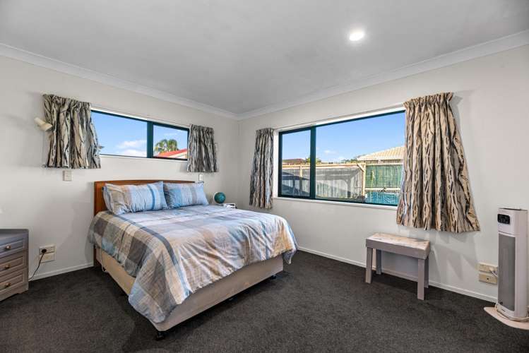 5 Azalea Dell Mount Maunganui_9