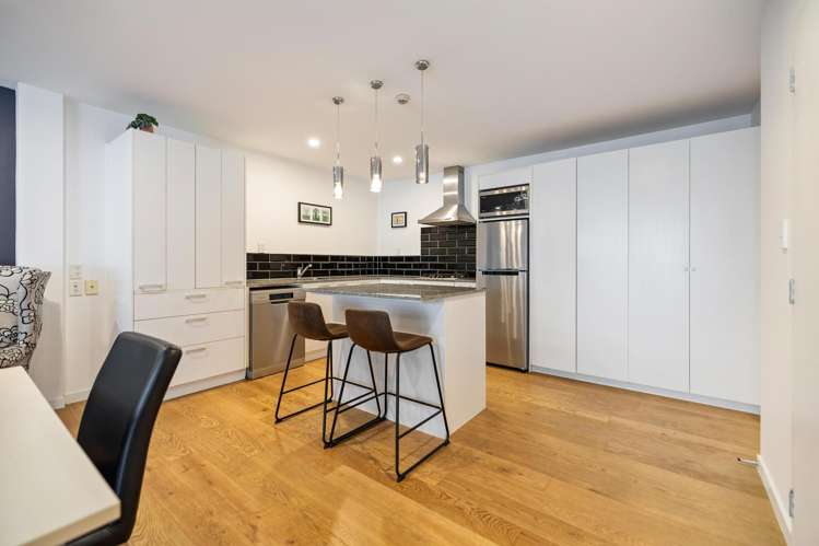 Unit 204 The Glebe, 1 Beetham Street Queenstown_7