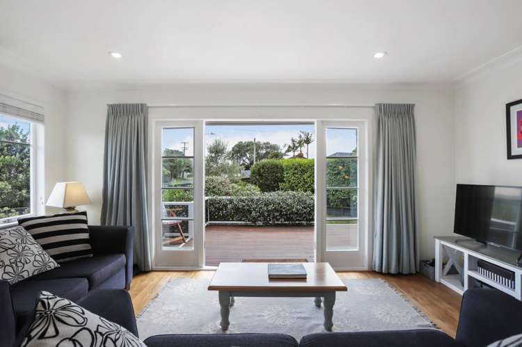 2 Quiet Street Te Atatu South_8