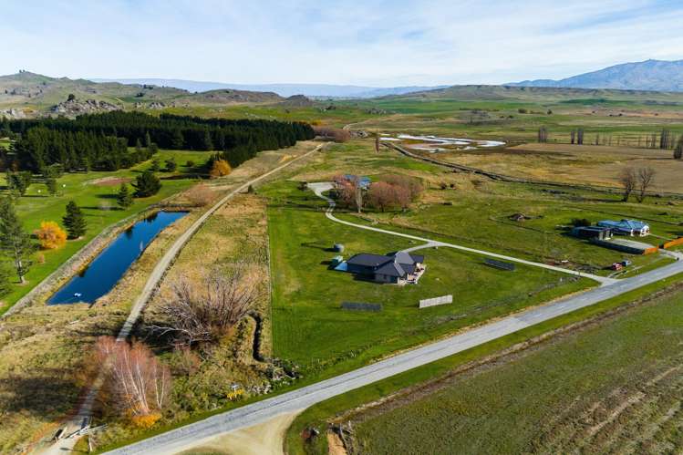 13 White Road Omakau_18