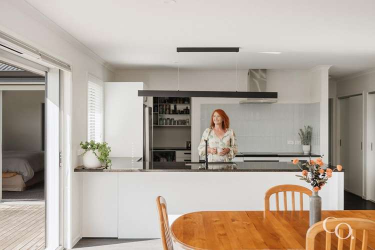 36 Arbuckle Road Frimley_6