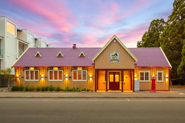 Fully Refurbished Schoolhouse - Nelson City