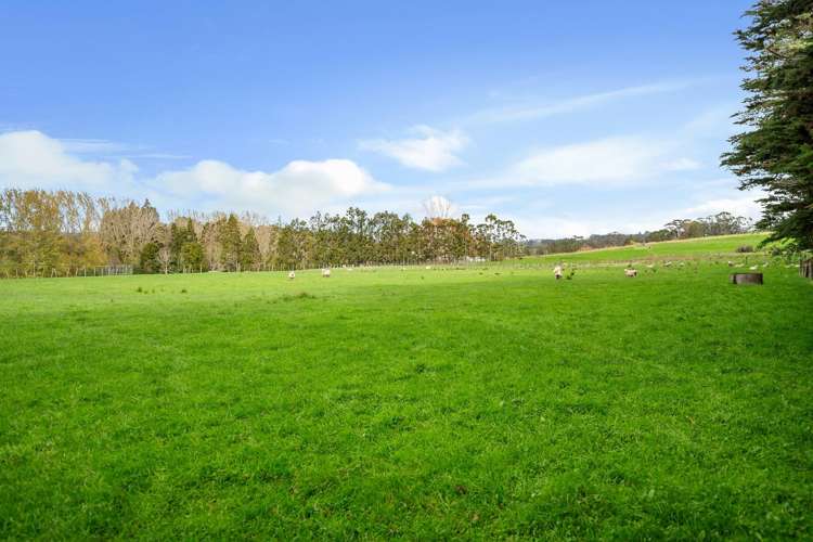 19 Valley Road Waitoki_23