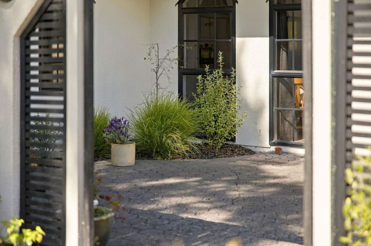 70 Montgomery Road_2