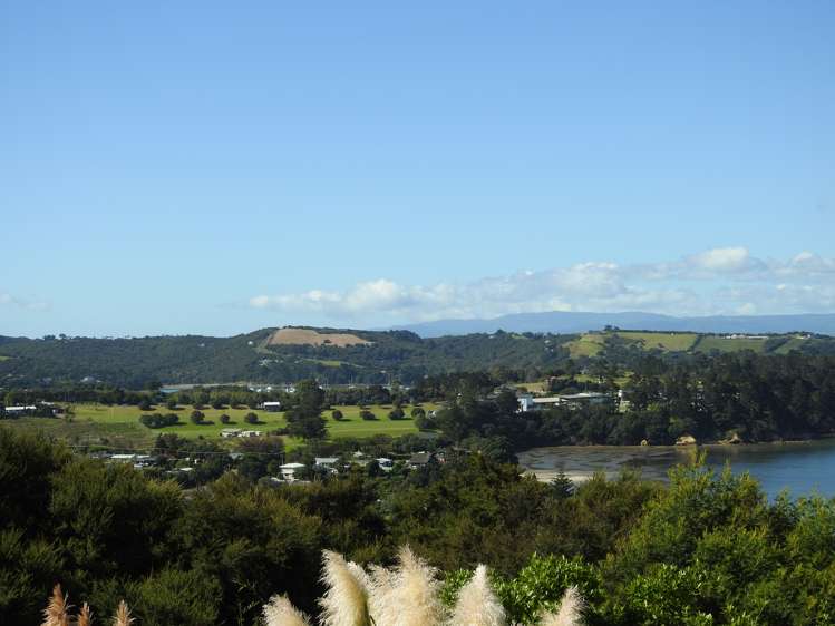 26 Burrell Road Oneroa_3
