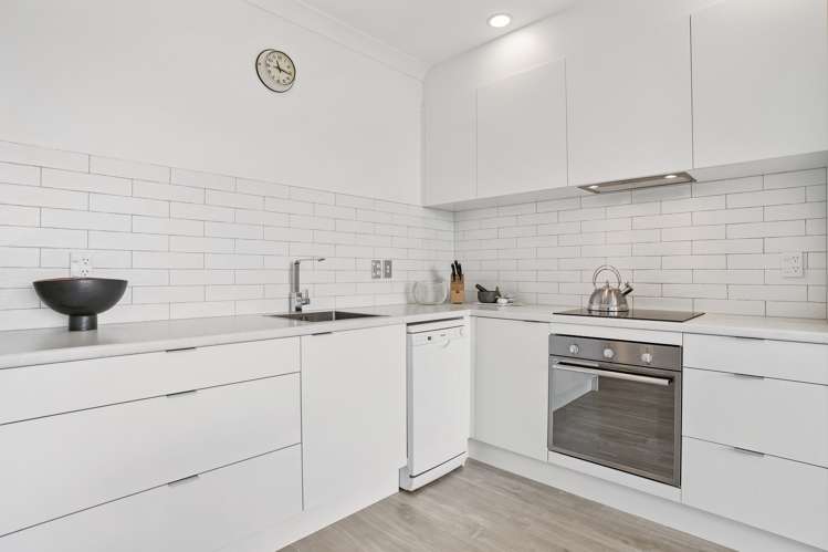 305/3 Morningside Drive Morningside_8