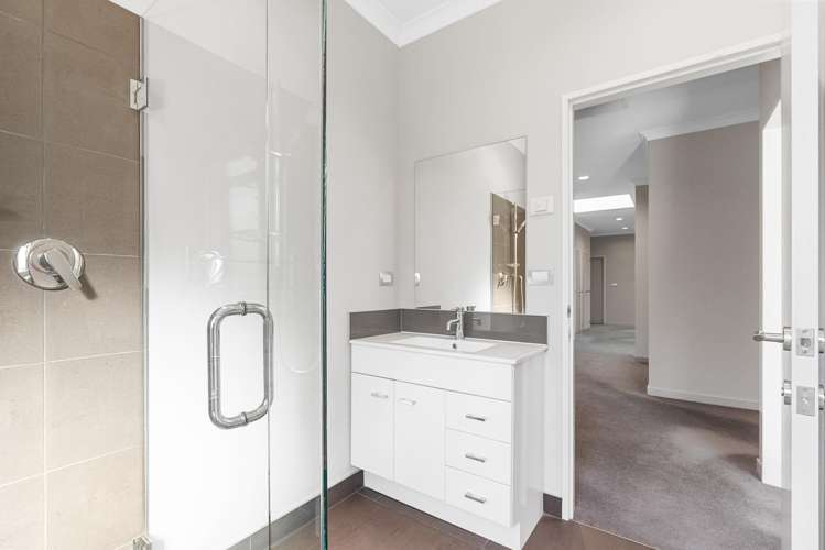 9 Rexwood Estate Carterton_17