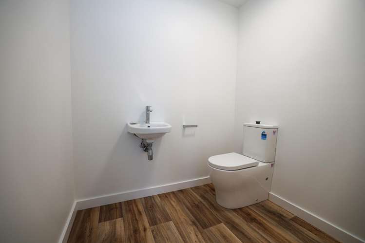 8/15 Keehan Drive Hilltop_19