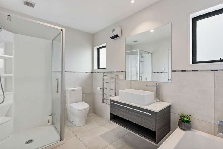 43 Andalusian Way Karaka_18