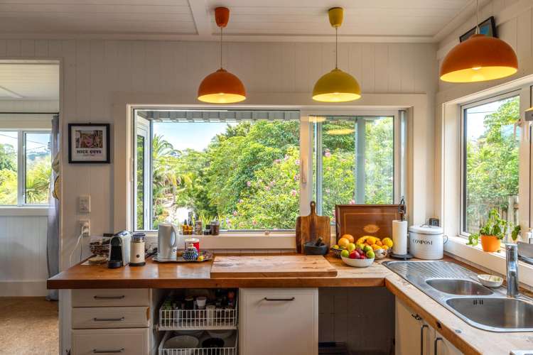 8 Waiata Road Onetangi_7