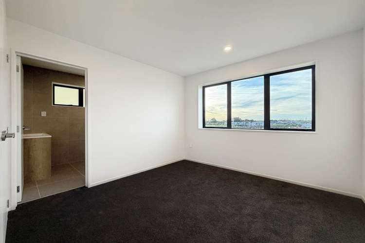 9,11,13 Awhi Way Karaka_13