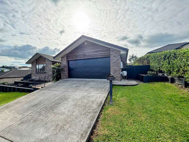 Stunning Family Home in Pukekohe!