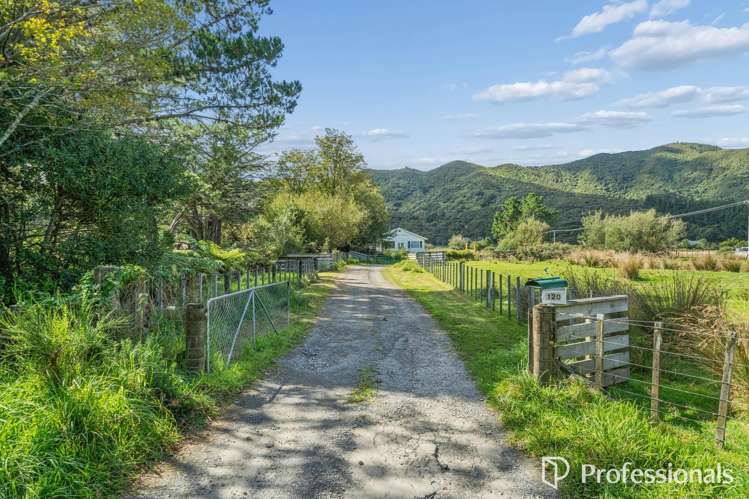 120 Upper Fitzherbert Road Wainuiomata_23