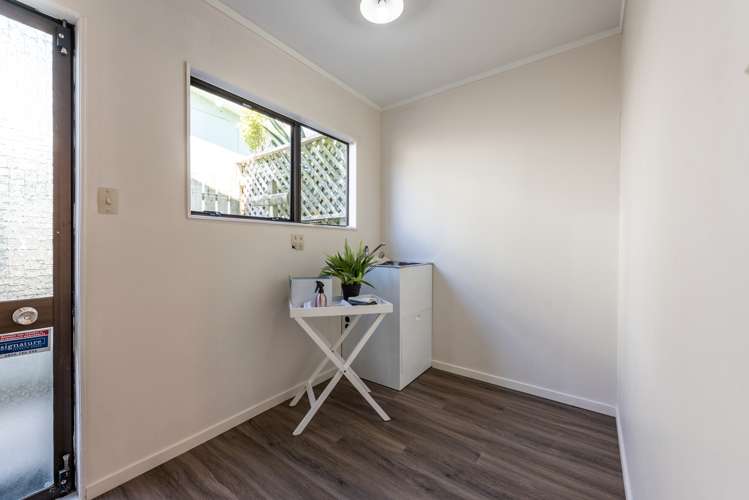 90 Tweed Road Papakowhai_21