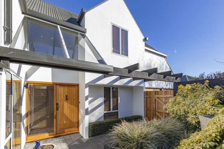 49b Regency Crescent Redwood_40