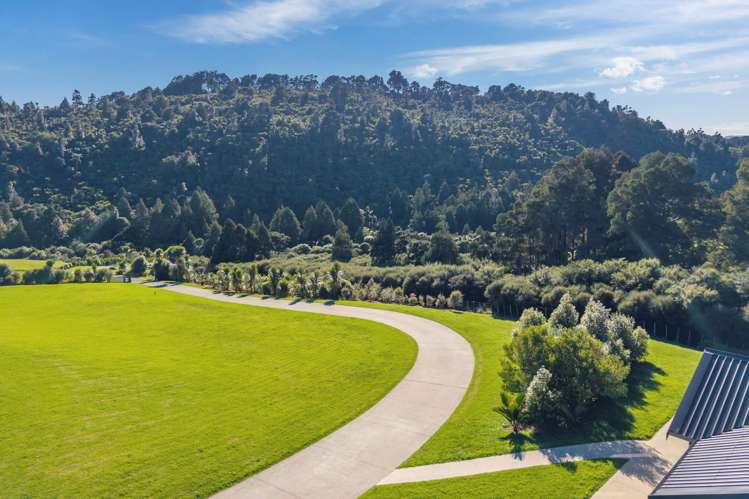 115 Mokoroa Valley Road Waitakere_9